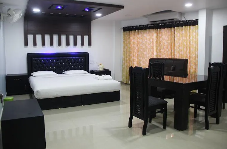 Hill View Tower Hotel Mannarakkat