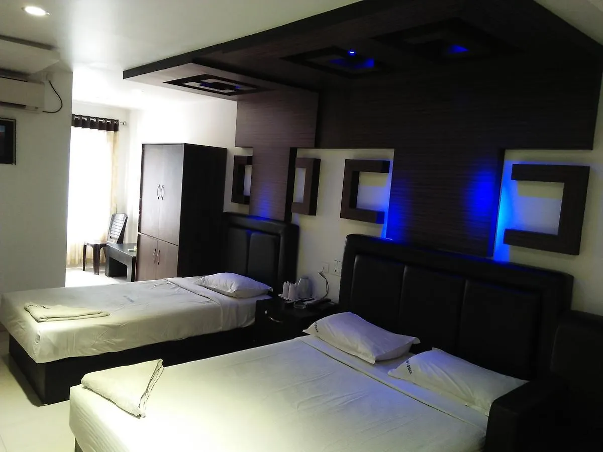 Hill View Tower Hotel Mannarakkat