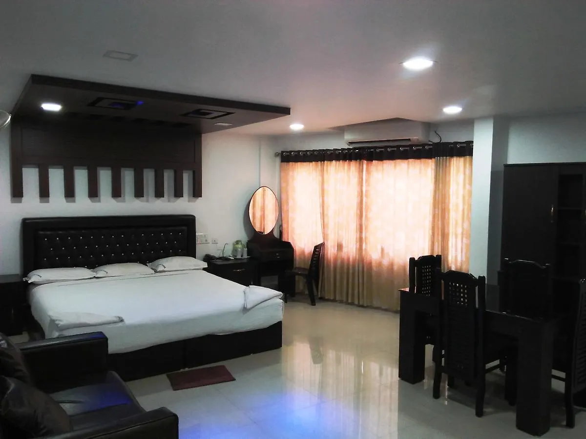 Hill View Tower Hotel Mannarakkat 0*,  India
